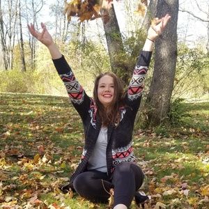 Meet your Posher, Alexandra